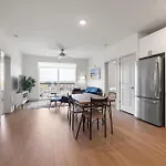 Modern Nulu 2Br Cozysuites 07
