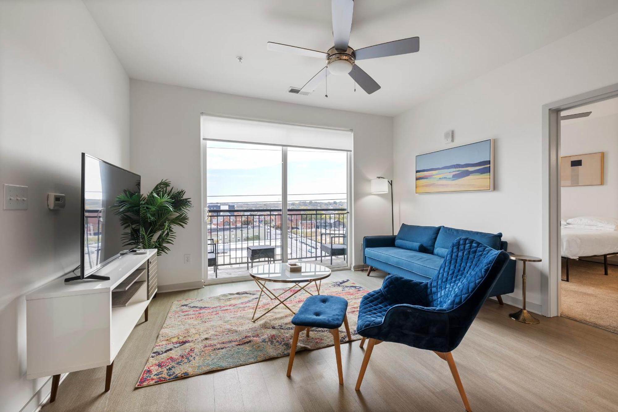 Modern Nulu 2br Cozysuites 07
